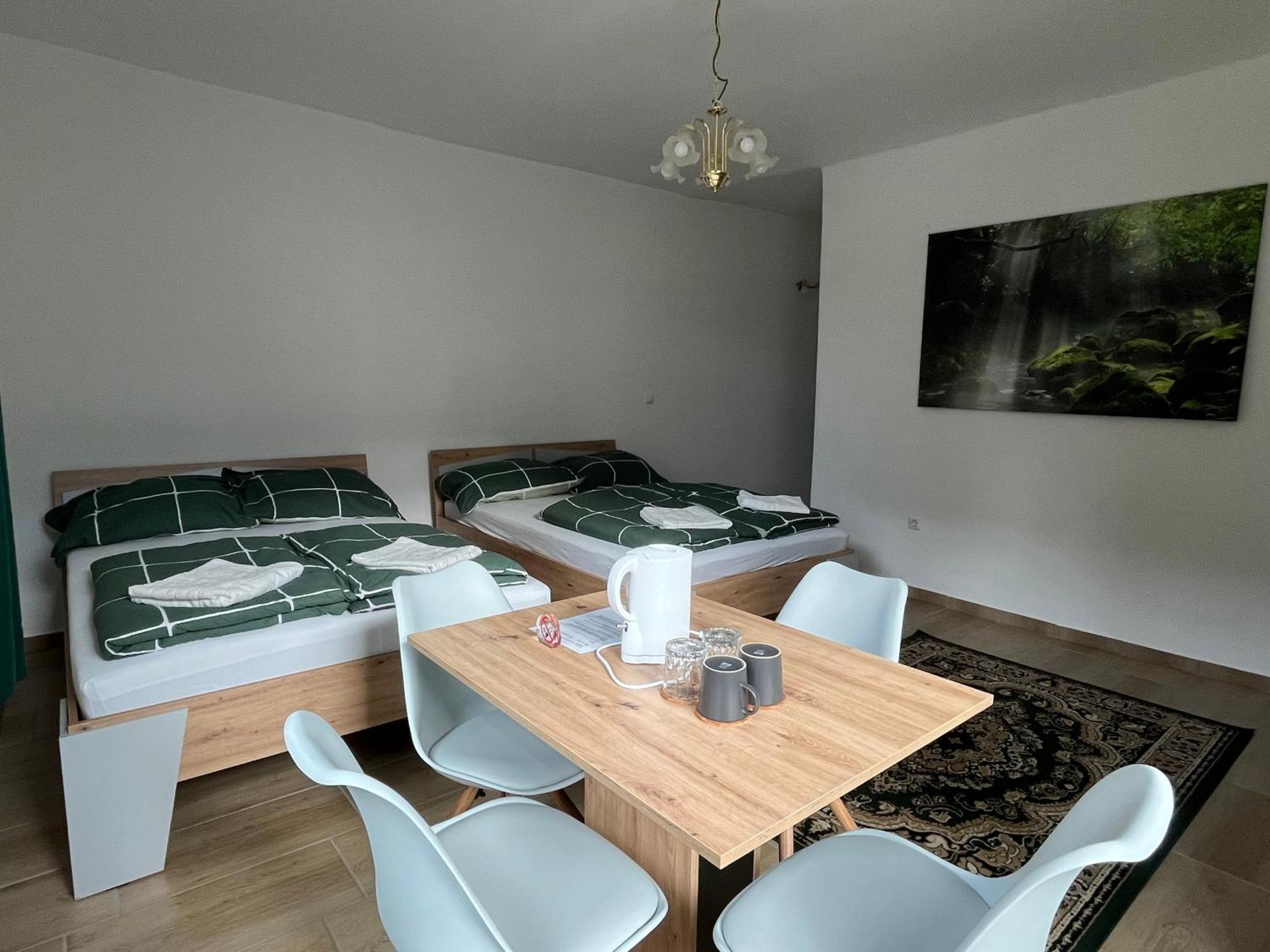 Traveler Lodging Відень Екстер'єр фото